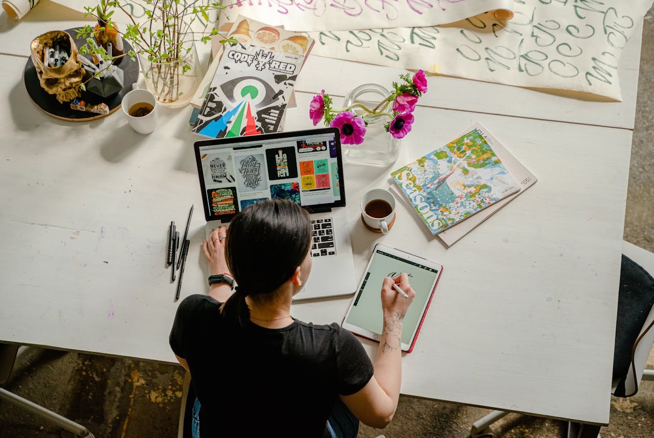 Read more about the article Create Compelling Visuals for Affiliate Campaigns